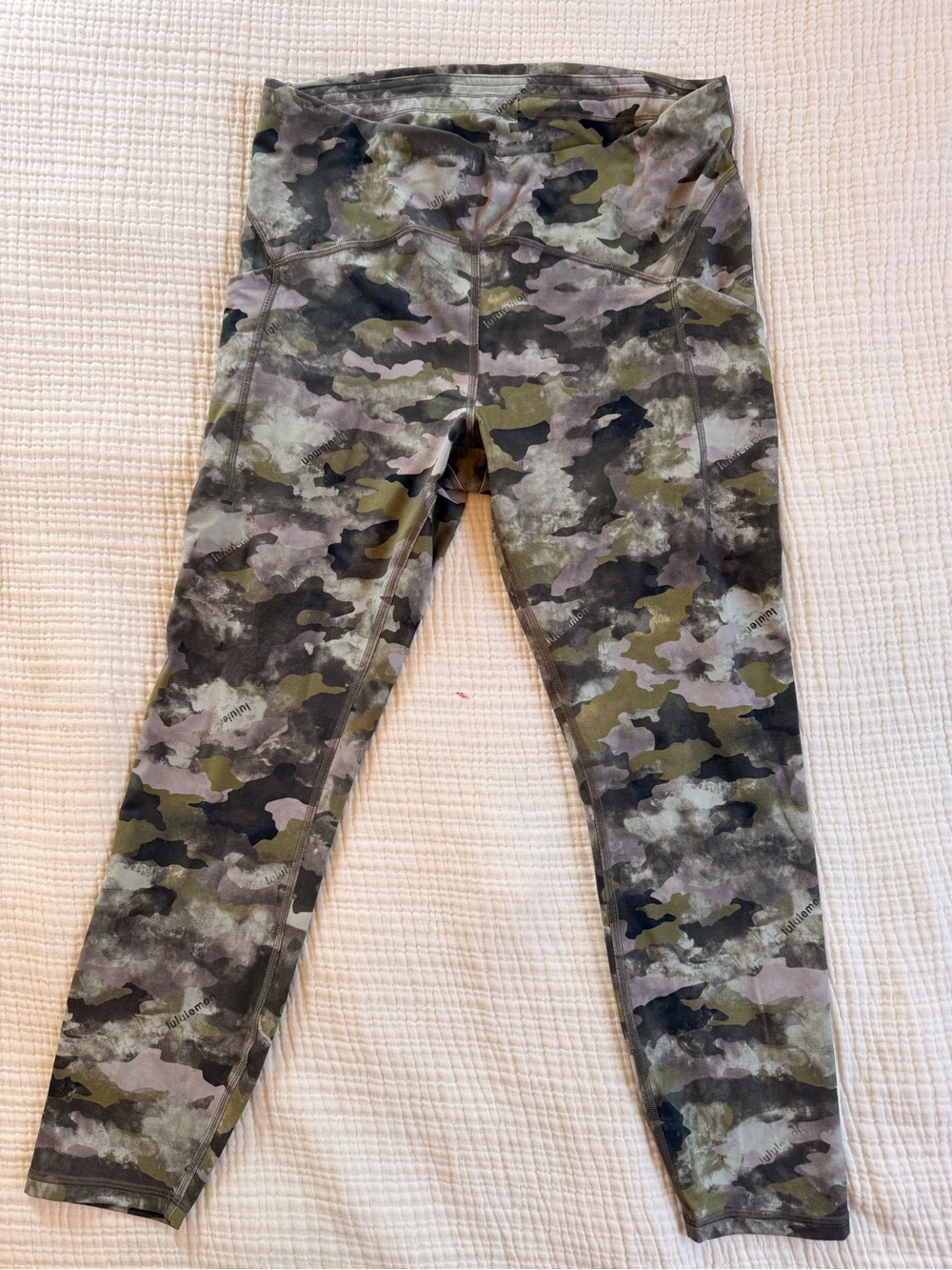 lululemon athletica Camo Print Leggings - Olive, Black, Gray